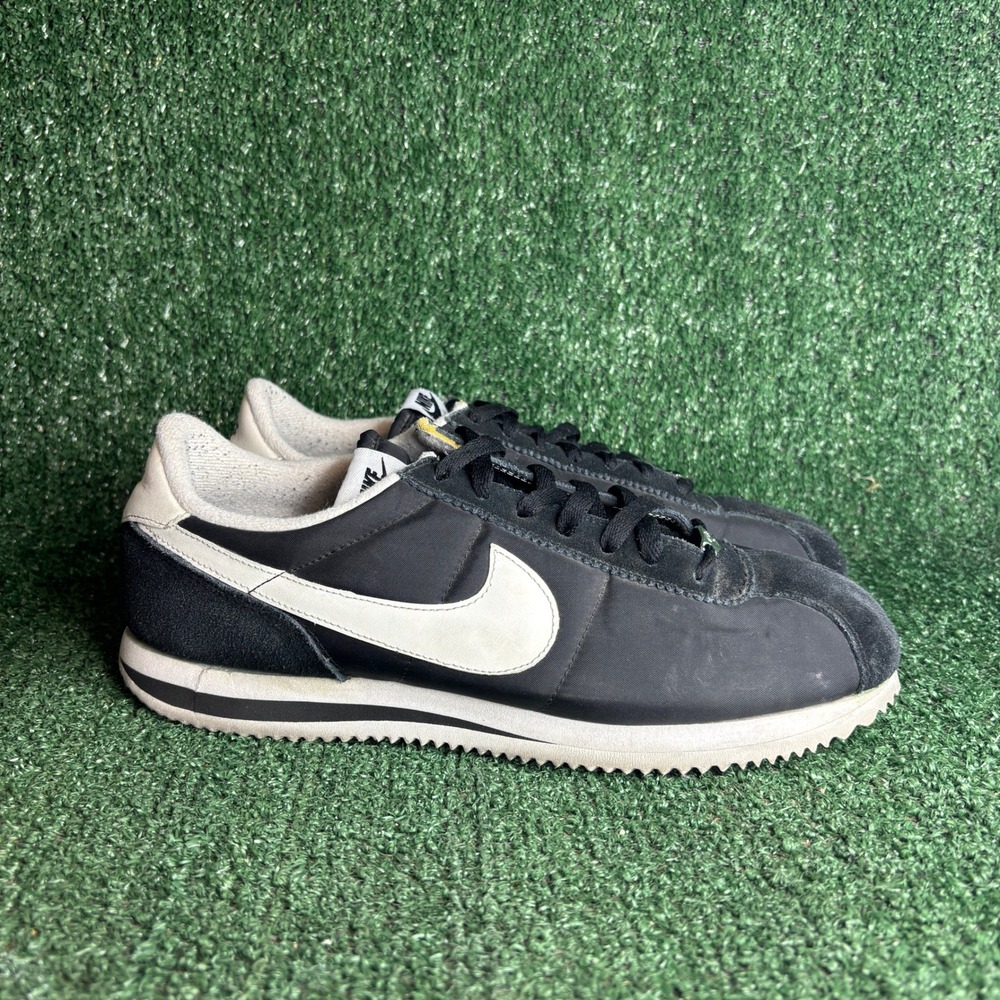 Nike Cortez Basic‎ Nylon Suede Retro Classic Running Sneaker Black White Mens 11